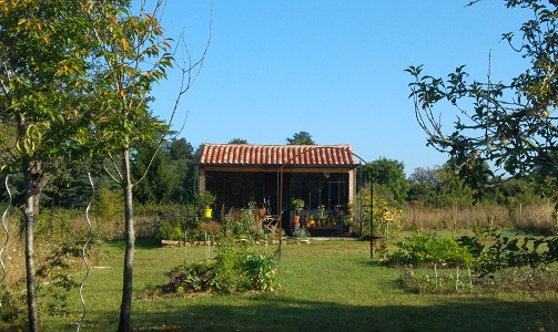 Abri de jardin, Refuge LPO le Verger, Bouresse, aot 2017 (9)