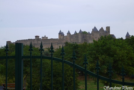 Cité médiévale de Carcassonne vue du gîte de Monique Miro, Quai Bellevue, Medieval city, Aude, Languedoc-Roussillon, France (4)
