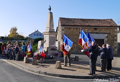 Commémoration du 11 novembre - Bouresse, 86 Poitou-Charentes PF