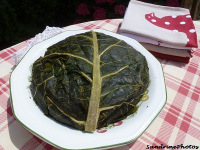 Farci poitevin, chou, oseille lard gras et mie de pain, pictavian farci with cabbage, sorrel, pork fat beacon and bread, Spécialité du Poitou, Bouresse, Poitou-Charentes