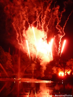 Feu d`artifice, Fireworks, Le ciel en feu, Fire in the sky, Verrières, Poitou-Charentes 6 juillet 2013 (62)