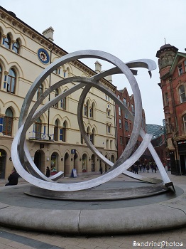 Irlande du nord-Belfast-The Spirit of Belfast, The onion rings, Northern Ireland, 2014