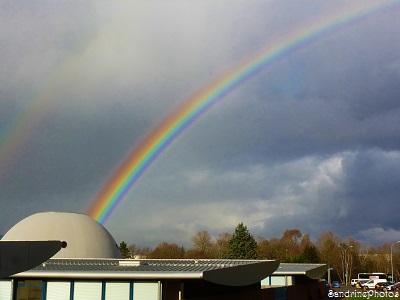 Les sept couleurs de l`Arc-en-ciel sur le Dolmen-Poitiers, The seven colors of a rainbow, the sky, le ciel dans tous ses états