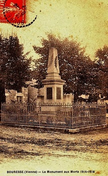 Monument aux morts 14 - 18 Bouresse, Poitou-Charentes 86, Carte postale ancienne de 1927 (1)