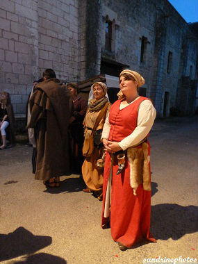 Nouaillé 1356- Coeurs en Bataille Aventure itinérante nocturne à l`abbaye de Nouaillé-Maupertuis Poitou-Charentes -1er juin 2012 