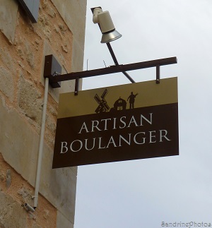 Nouvelle boulangerie à Bouresse, Rue des écoles, Poitou-Charentes