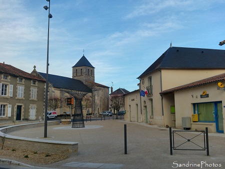 Nouvelle place des Halles, Aménagement du centre-bourg, Bouresse 2020 (7)