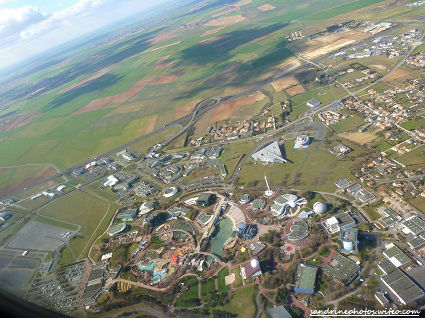 Parc du Futuroscope vu du ciel vol Londres-Poitiers 06 mars 2012 