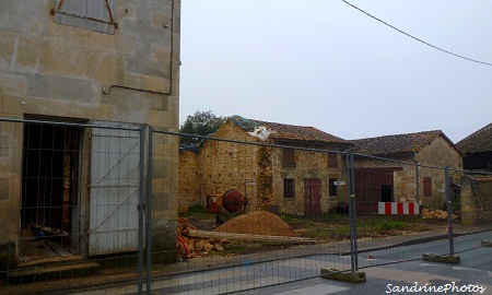 Travaux de la Grand rue, bâtiments anciens, maison et granges, 2012-2013, Bouresse, Poitou-Charentes